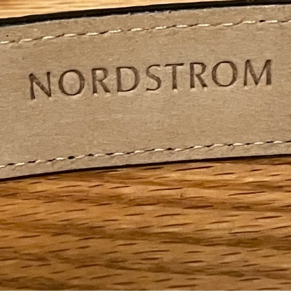 Nordstrom Italian Calfskin Leather Woman’s Belt Size M Made in USA Never Worn - Picture 9 of 16
